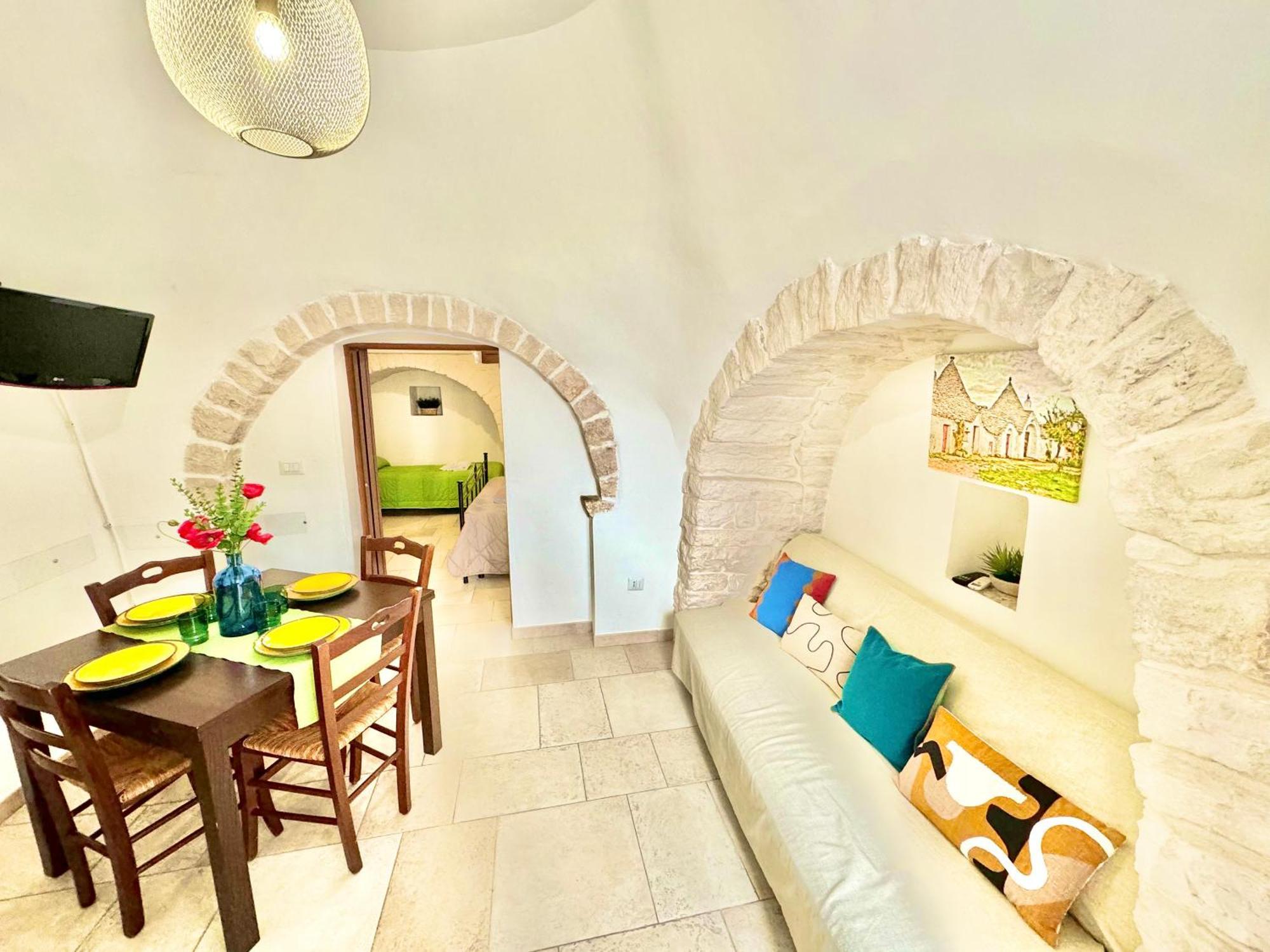 Trulli Moon Βίλα Αλμπερομπέλο Δωμάτιο φωτογραφία