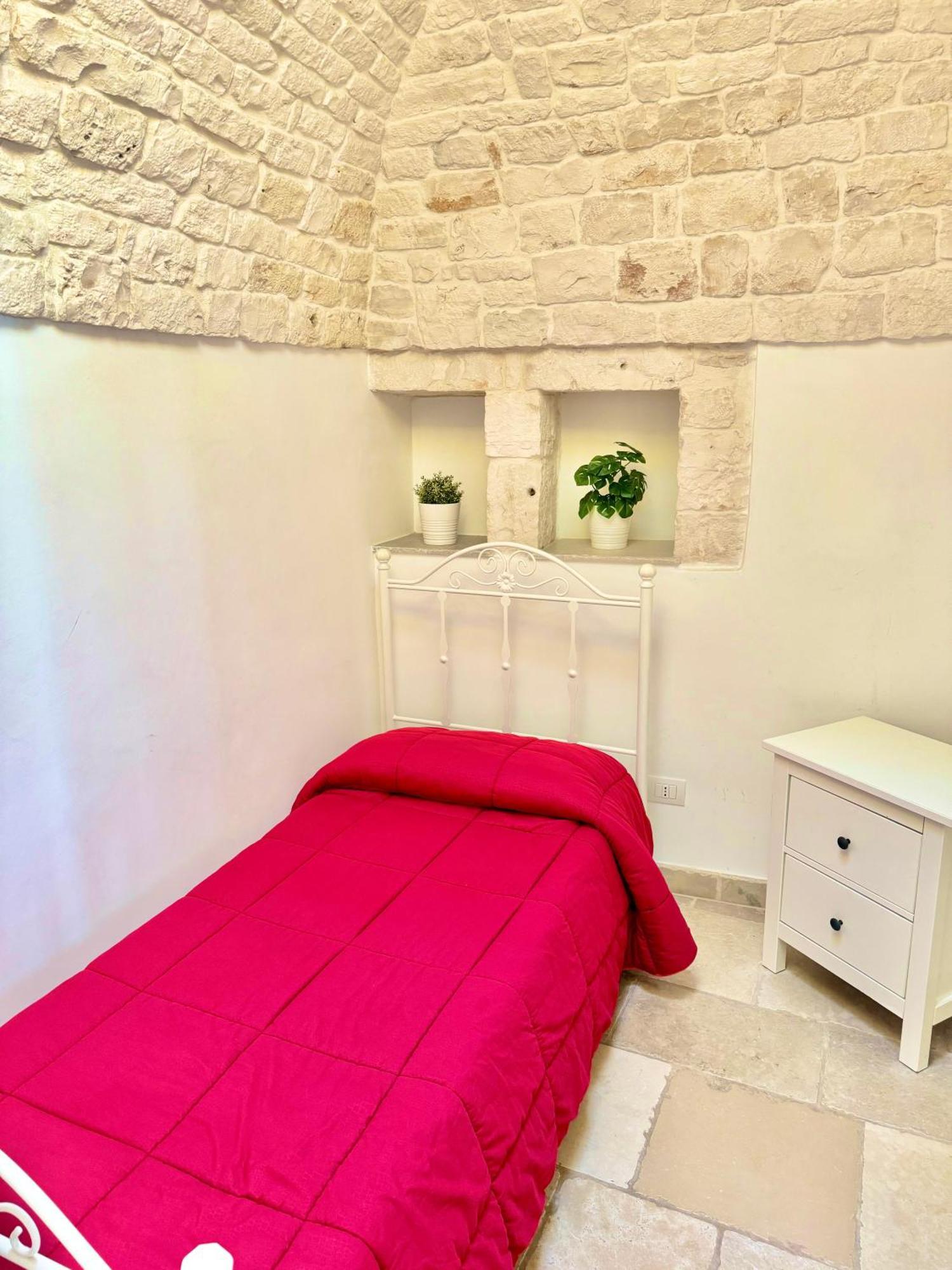 Trulli Moon Βίλα Αλμπερομπέλο Δωμάτιο φωτογραφία